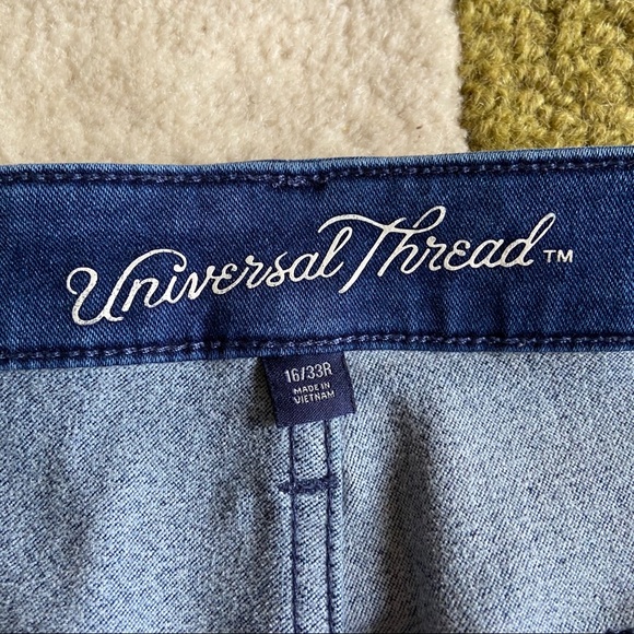 Universal Thread Mid Rise Skinny - Picture 3 of 5
